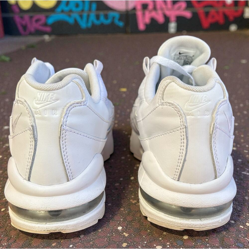 Nike Air Max 95 Triple White GS Youth Size 5.5Y - Picture 2 of 8